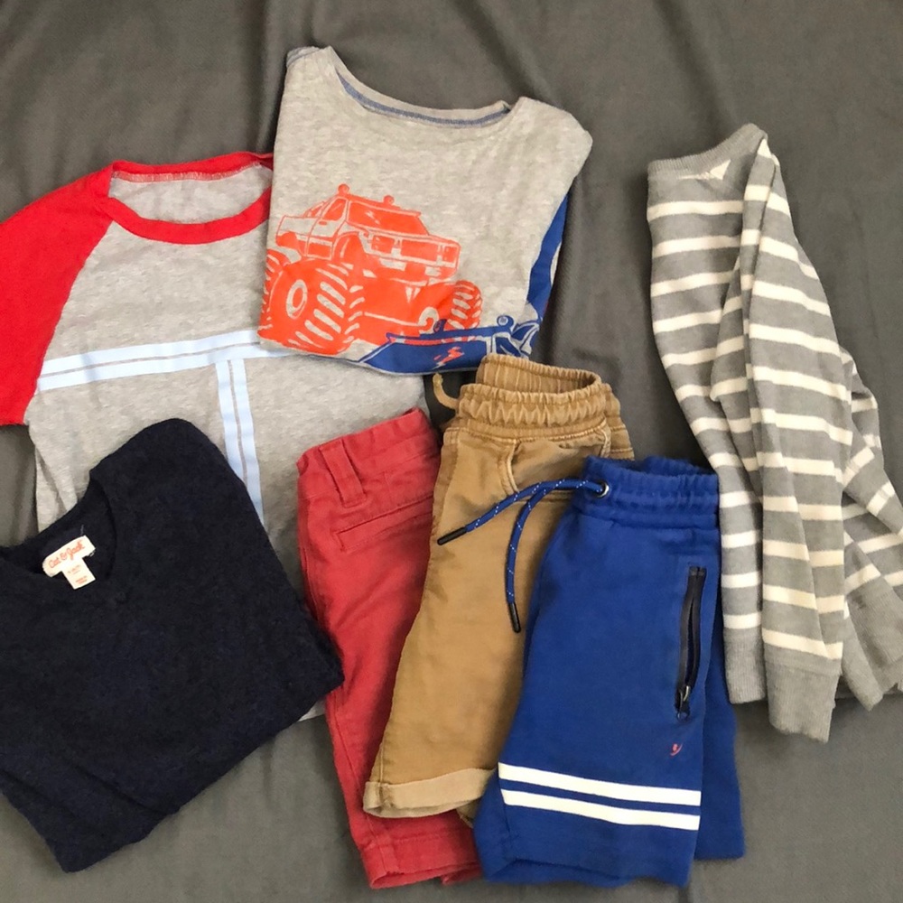 Lot of 5T Boys Clothes Excellent Condition